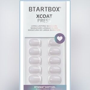 Press-On Long-Lasting Manicure NWT